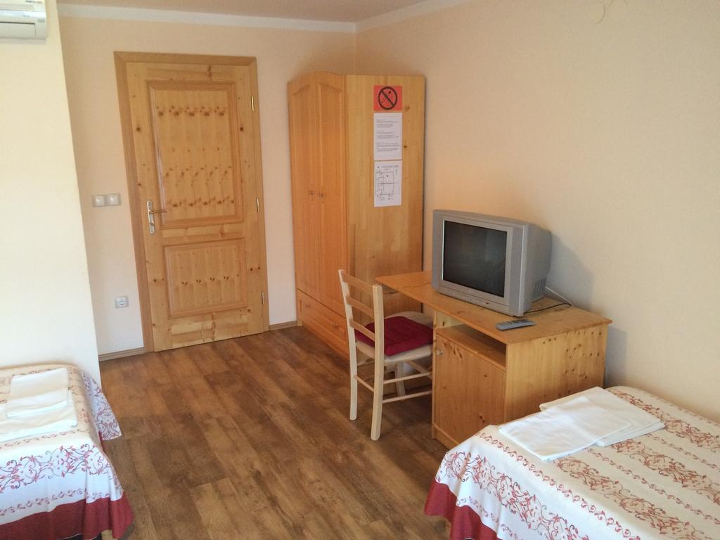 Gostilna Turk Hotel Hotedrsica Ruang foto