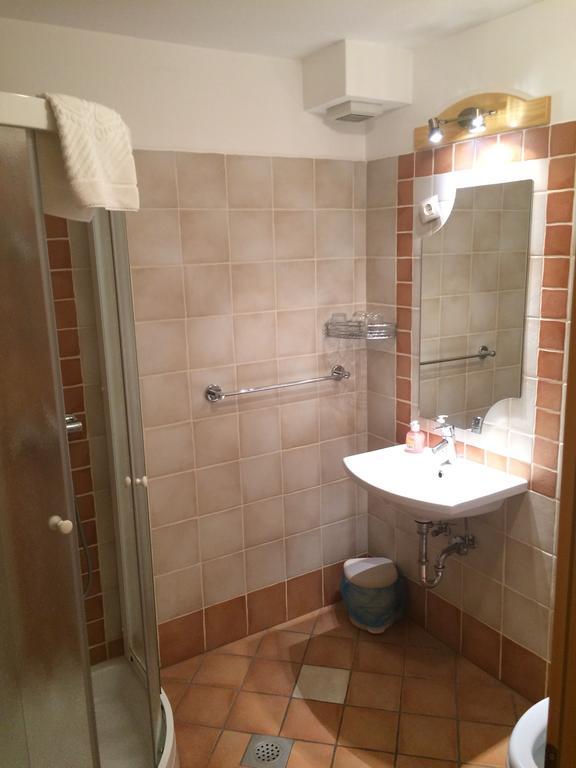 Gostilna Turk Hotel Hotedrsica Ruang foto