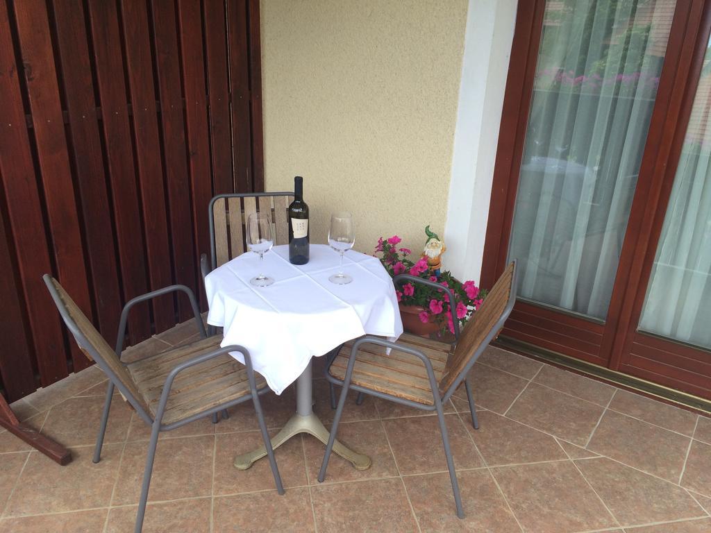 Gostilna Turk Hotel Hotedrsica Bagian luar foto